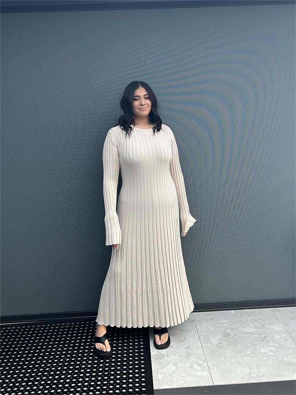 Autumn New Long-Sleeved Knit Midi Dress (Buy 2, Get Free Shipping)