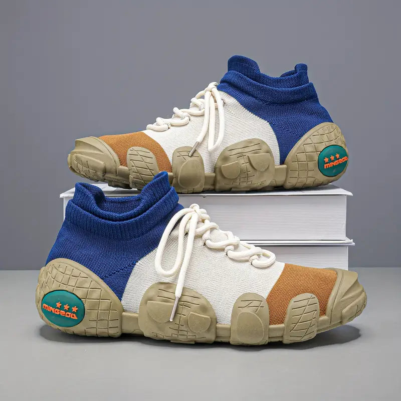 Mingeou Canvas Sneakers